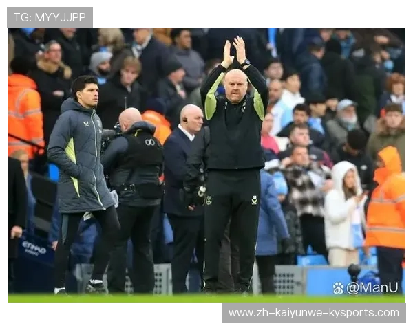 英超埃弗顿的主教练是谁？球队最新动态